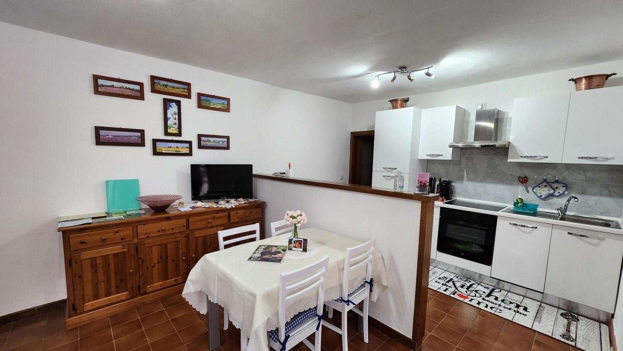 Laura'S Cottage With Lake View, Detached, 5 Kilometers From Varenna Lierna Exterior photo