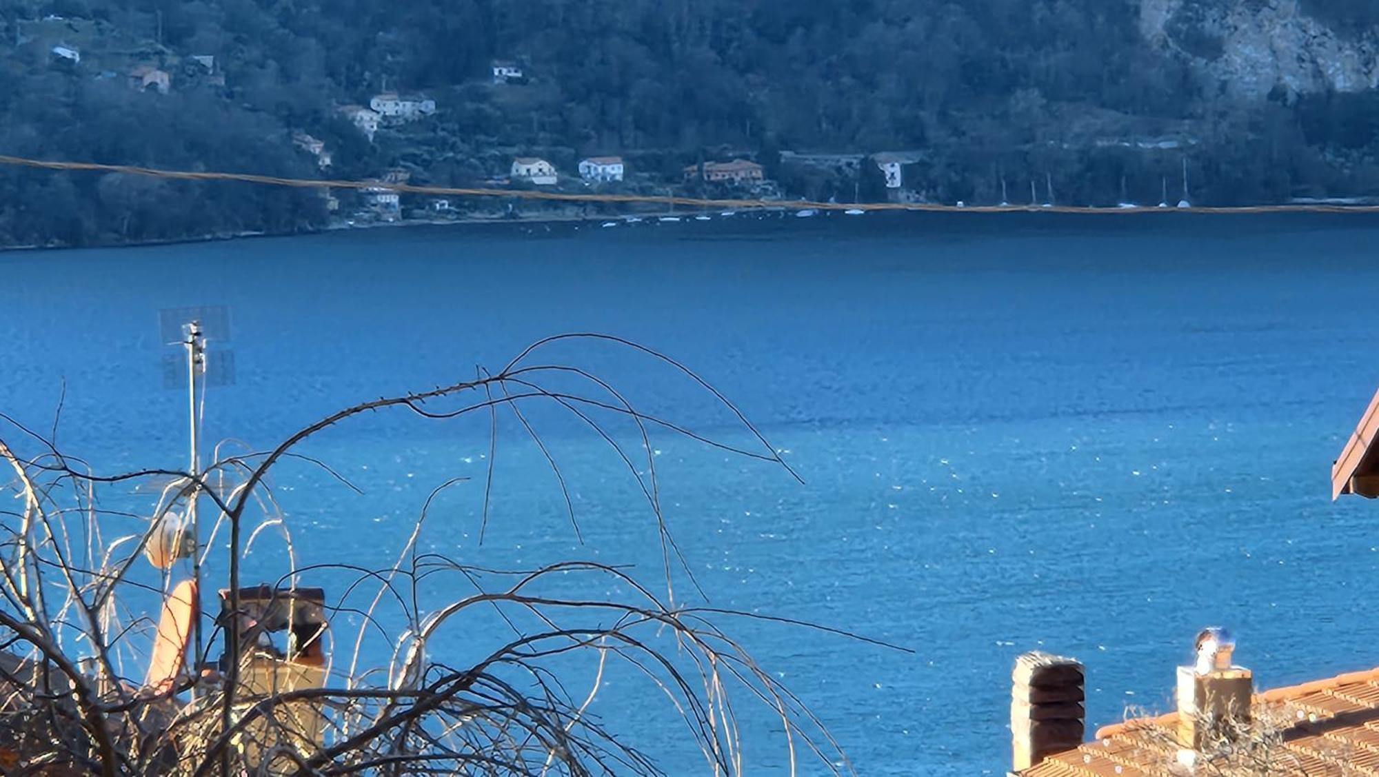 Laura'S Cottage With Lake View, Detached, 5 Kilometers From Varenna Lierna Exterior photo