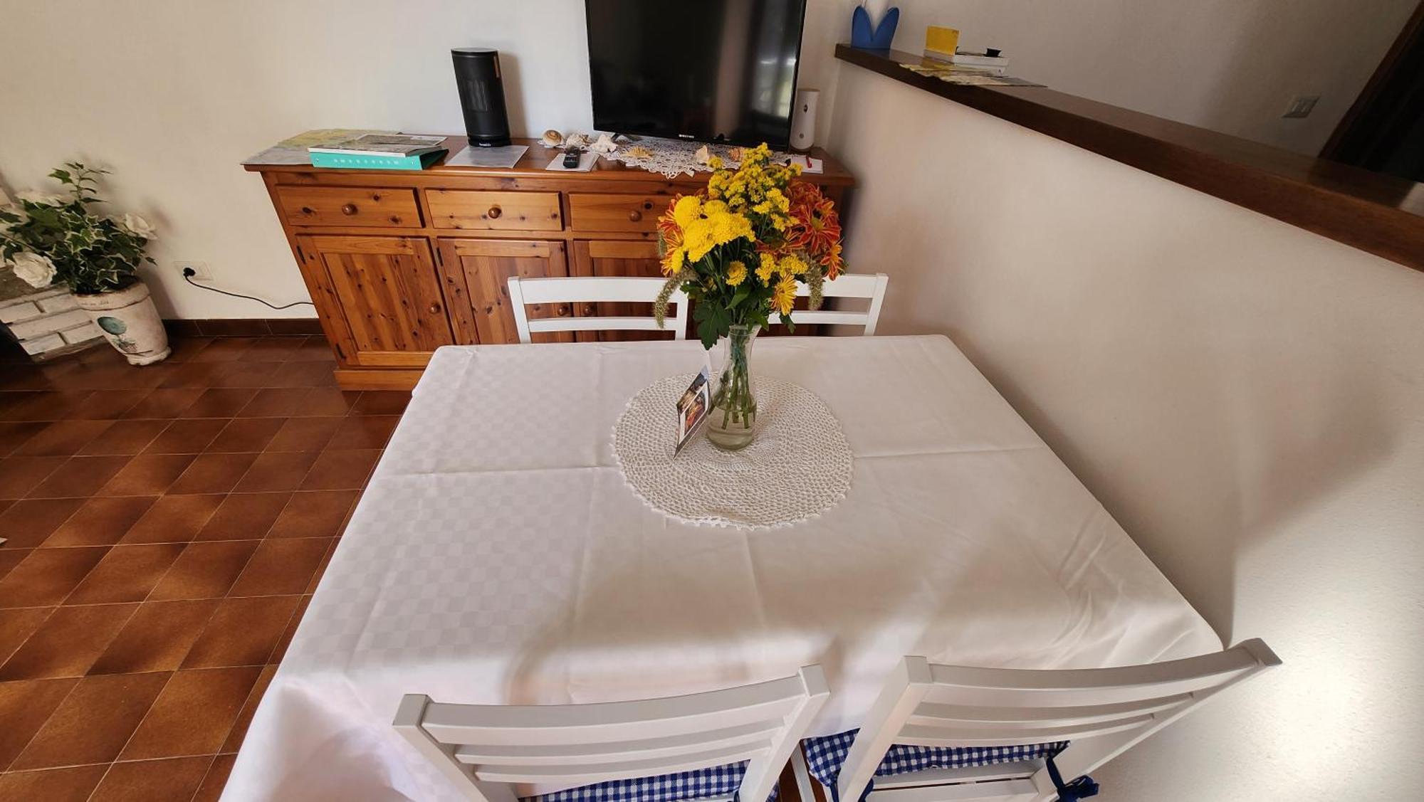 Laura'S Cottage With Lake View, Detached, 5 Kilometers From Varenna Lierna Exterior photo