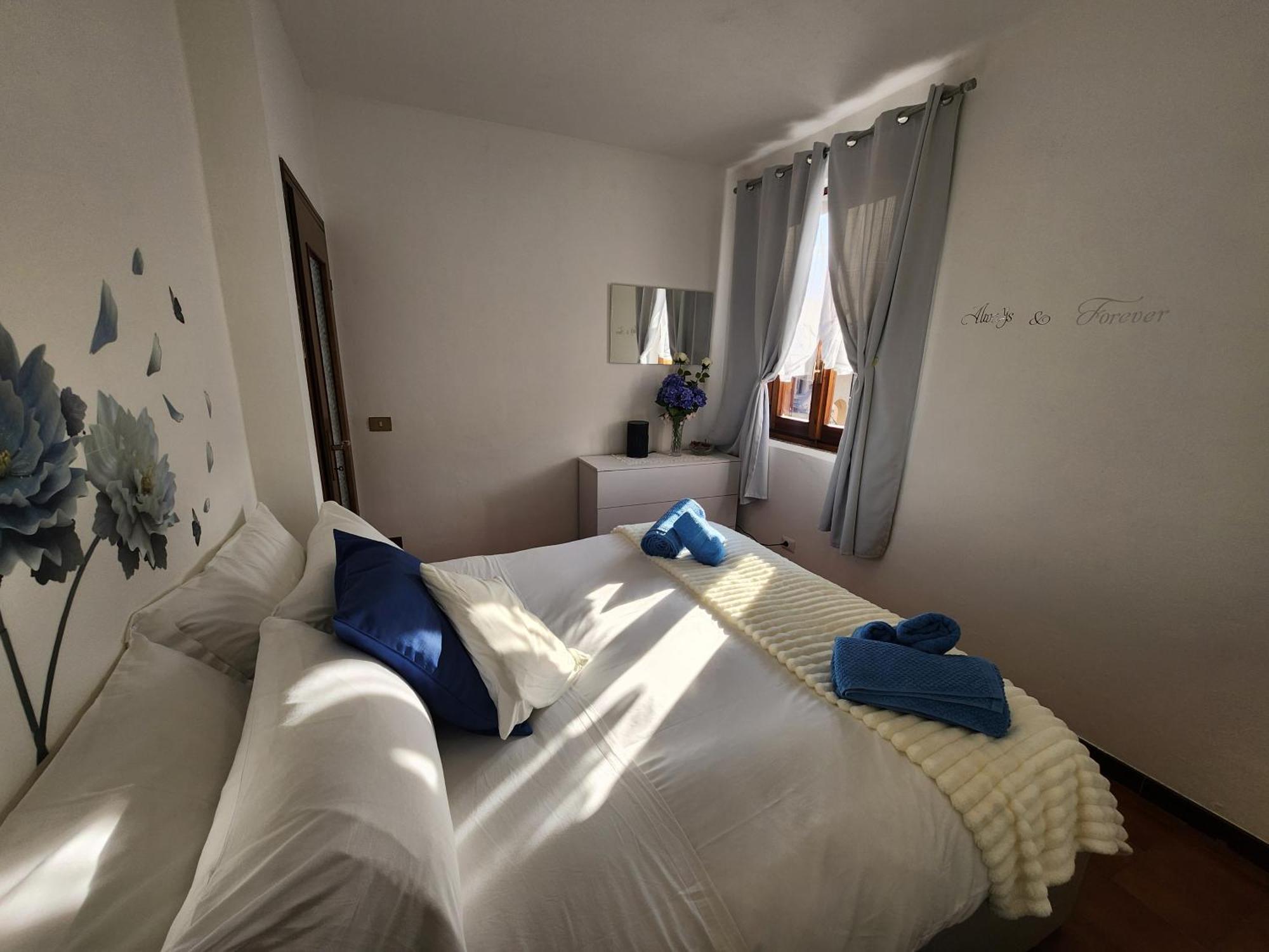 Laura'S Cottage With Lake View, Detached, 5 Kilometers From Varenna Lierna Exterior photo